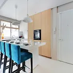 Super Flat Near Grands Boulevards - Mobility Lease